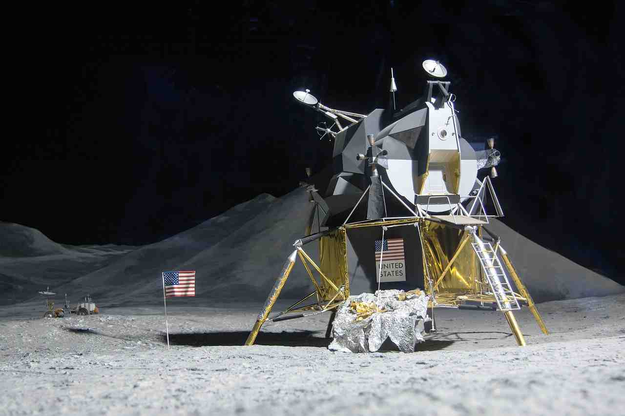 atterrissage de lune, module lunaire eagle, voyage spatial